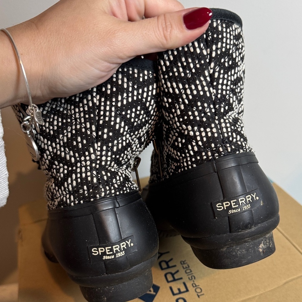Sperry saltwater tribal Women's Black Patterned Winter Boots - Picture 4 of 5